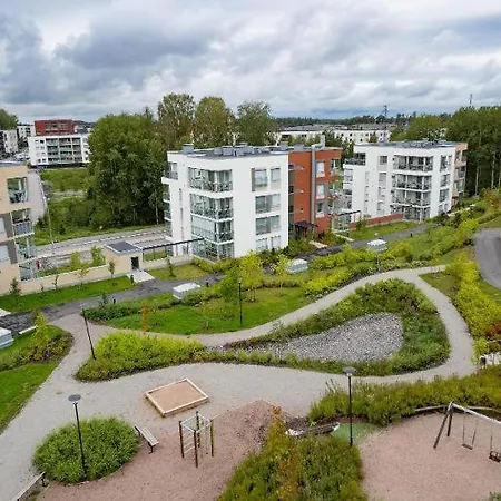 Kolmio Keskuspuiston Laehellae * Espoo